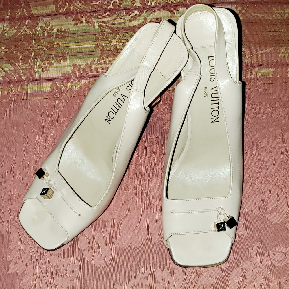 Louis Vuitton Women's Cream Leather Slingback Pumps 8 1/2 M - Picture 16 of 16
